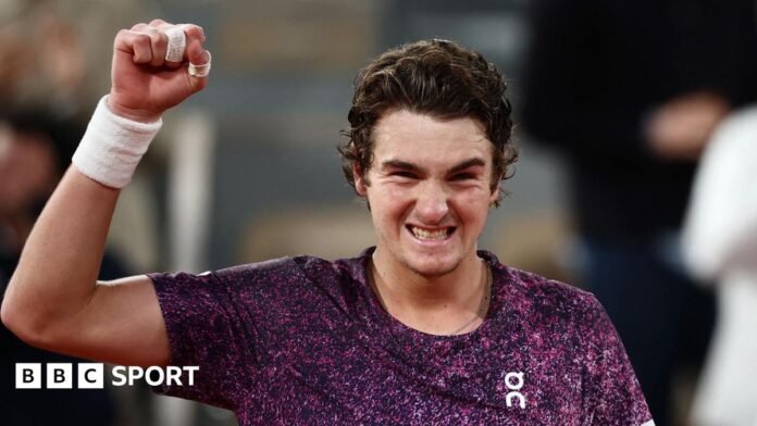 Fonseca powers into Paris last eight after Ruud win
