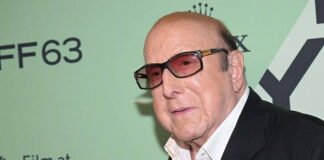 billy joel bruce springsteen and patti smith pay tribute to clive davis