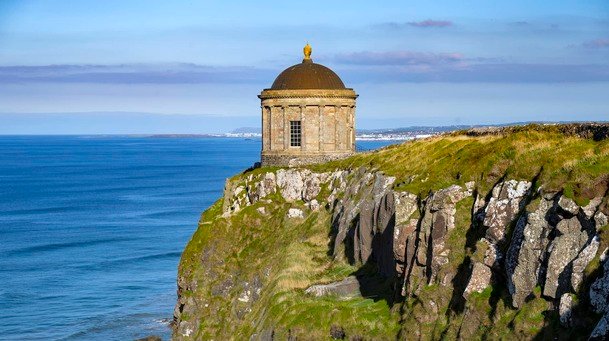 Best Luxury Travel Ireland Experiences in County Londonderry: Walled City Style, Coastal Drama and Elegant Escapes