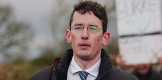 enoch burke seeking injunction against teaching council inquiry