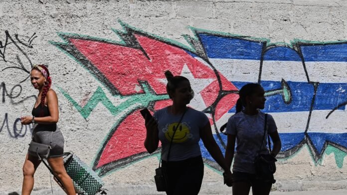 US-Cuba Talks: Cuban official says talks with the US are at a standstill, announces UN debate on US oil embargo