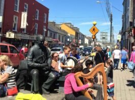 Willie Clancy Street Statue