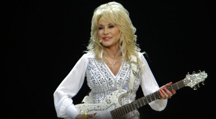 Tennessee Football Honors Dolly Parton with Special Helmet Sticker